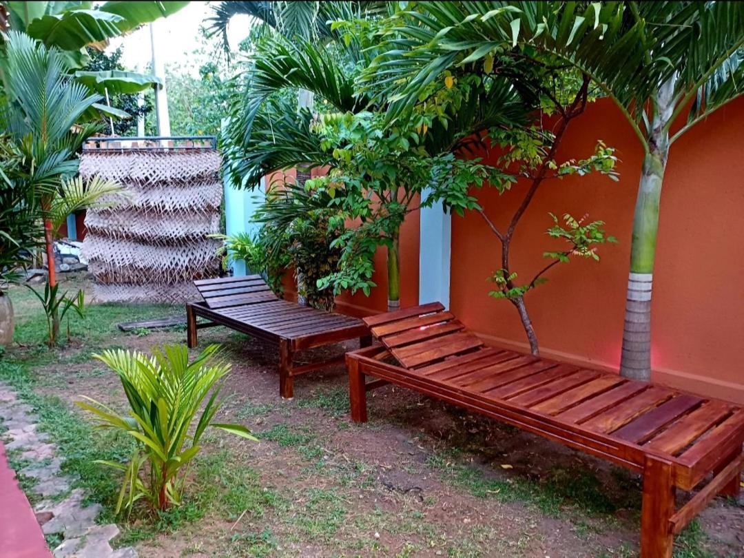 Turtle Island Cabana Тангале Екстериор снимка